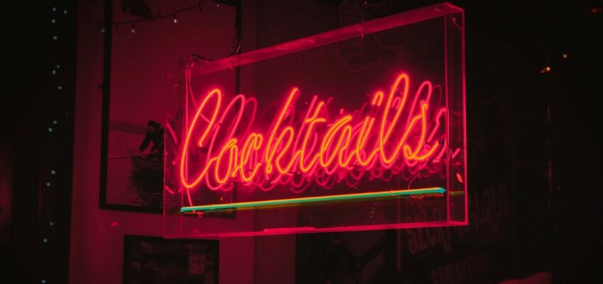 Cocktails Neon Signage for Serving Alcohol bar