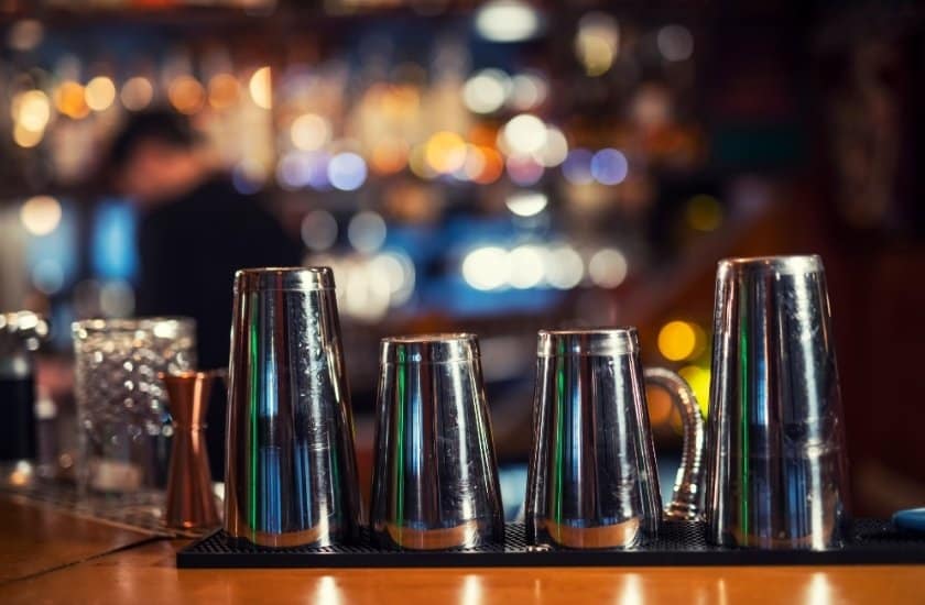 Behind the Bar Rail: Tin on Tin Shaker - Serving Alcohol