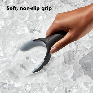 ice scoop with non-slip grip for bartending